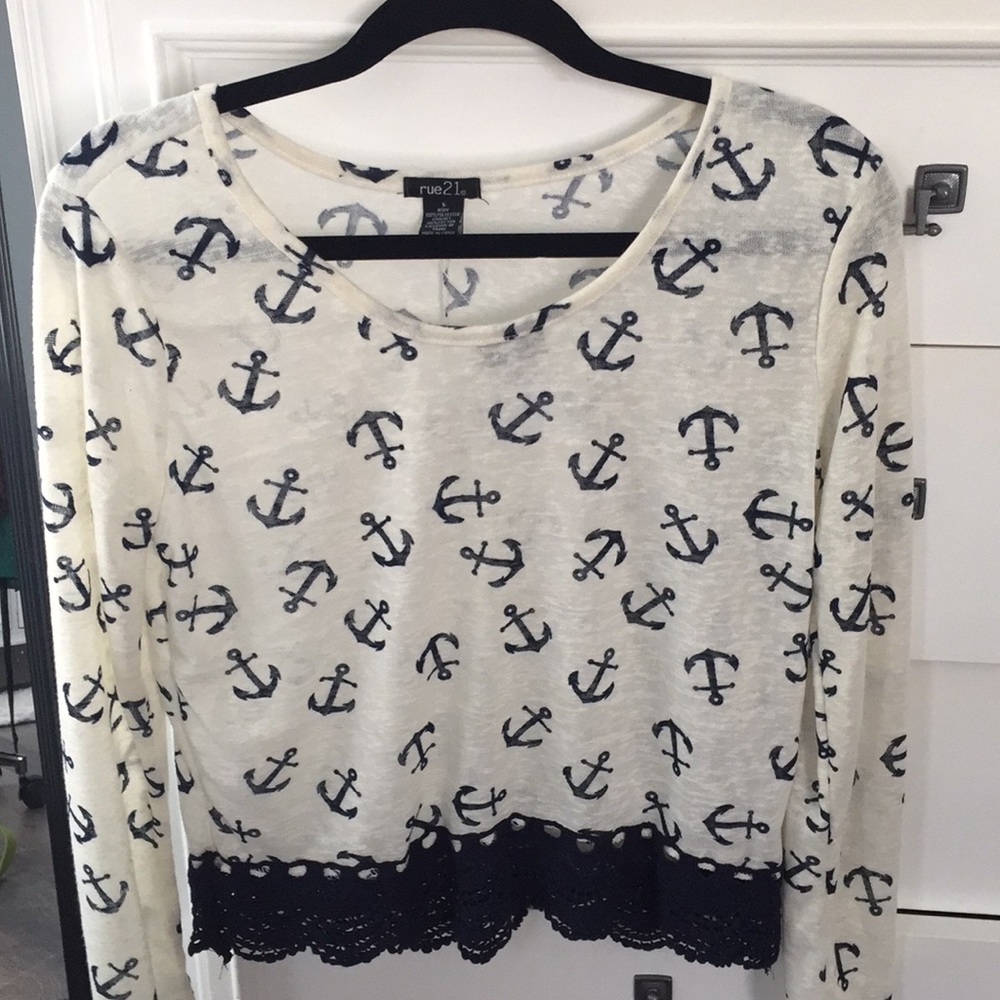 Rue 21 top